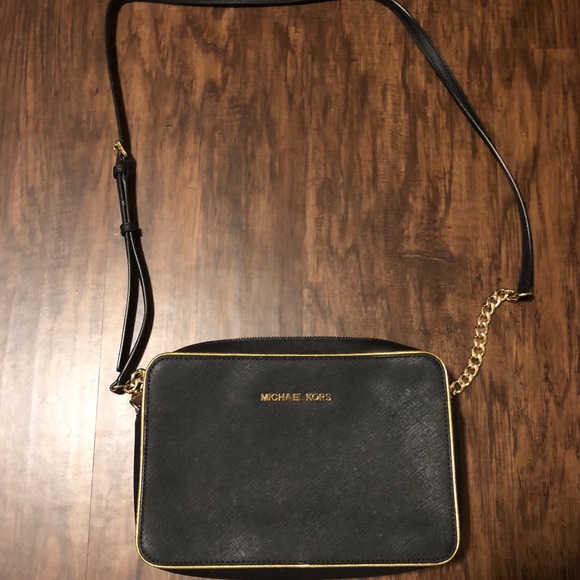 Michael Kors crossbody bag - Picture 1 of 2